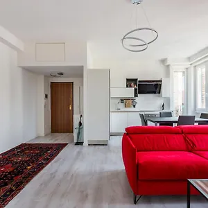 Appartement Garibaldi & Gae Aulenti Modern Apt With Private Parking!, Milan